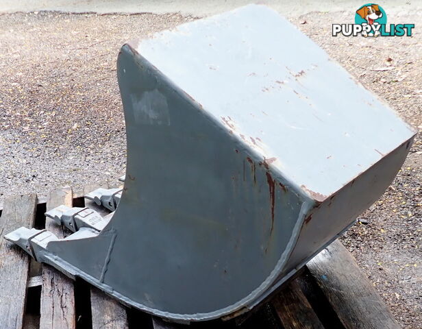 New 4-15 ton 600mm Doherty Excavator Deep Trenching Banana GP Bucket, No Headstock