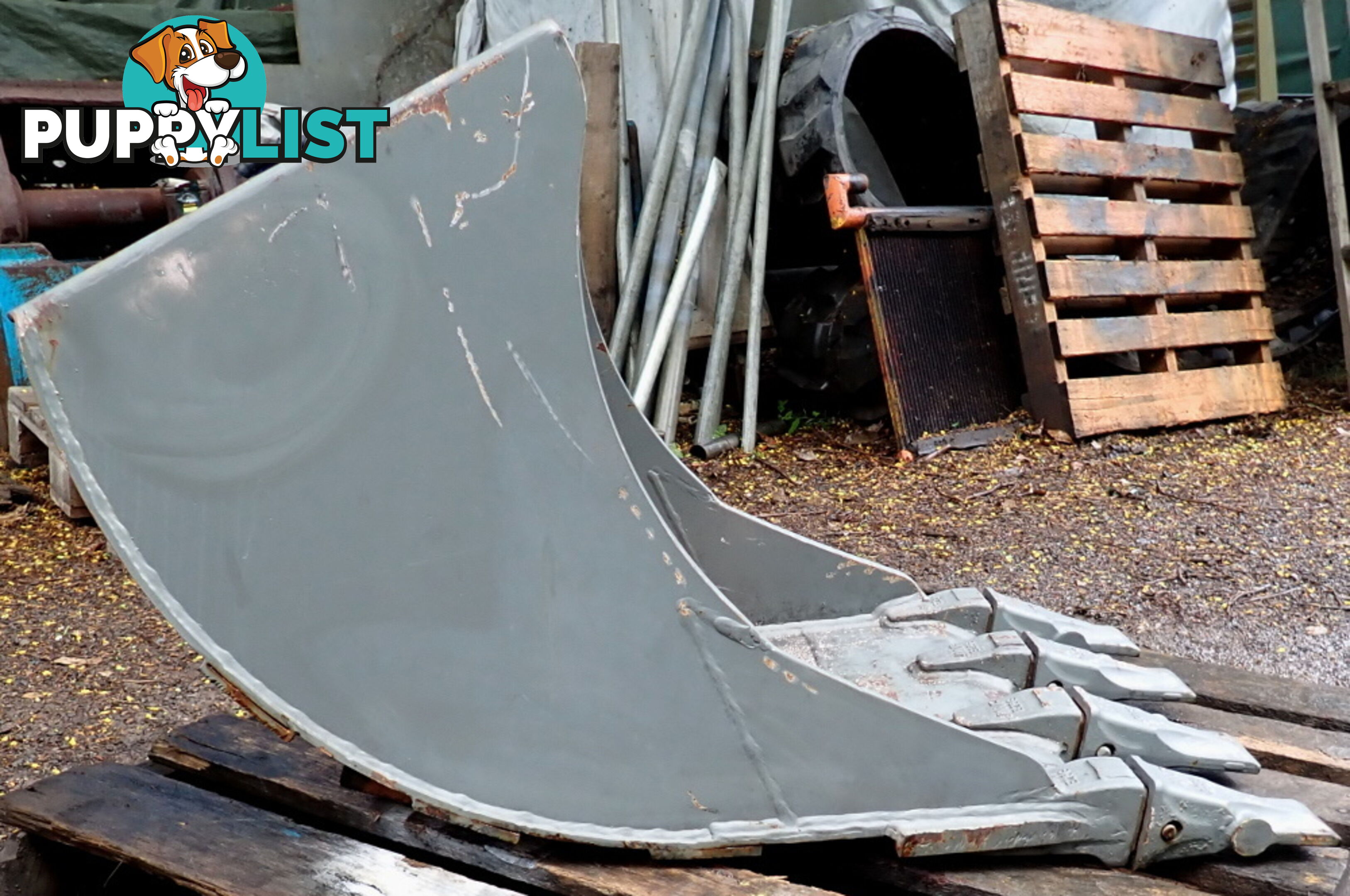New 4-15 ton 600mm Doherty Excavator Deep Trenching Banana GP Bucket, No Headstock
