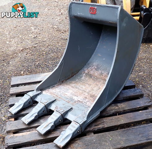 New 4-15 ton 600mm Doherty Excavator Deep Trenching Banana GP Bucket, No Headstock