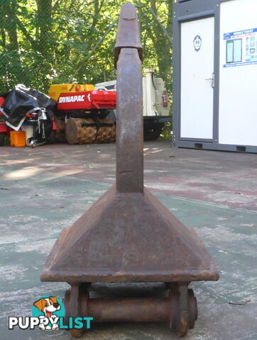 9-22 ton (65mm pin) Oz Buckets Excavator/Backhoe Ripper suit Cat