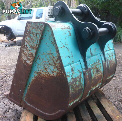 15-30 ton (80mm pin) 1200mm Kobelco Excavator GP Digging Bucket