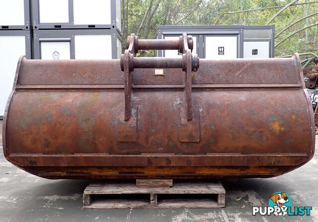 23-48 ton (100mm / 90mm pin) 2600mm OZ Excavator Mud Batter Bucket suit Cat 336