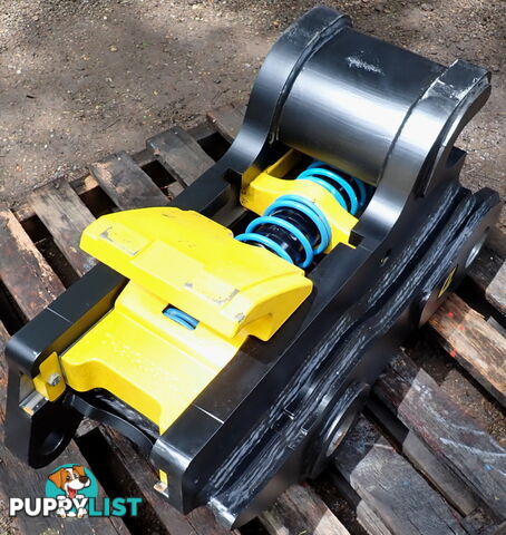90mm pin Hitch grabs 80 & 90mm buckets, New Doherty D-Lock Quick Hitch