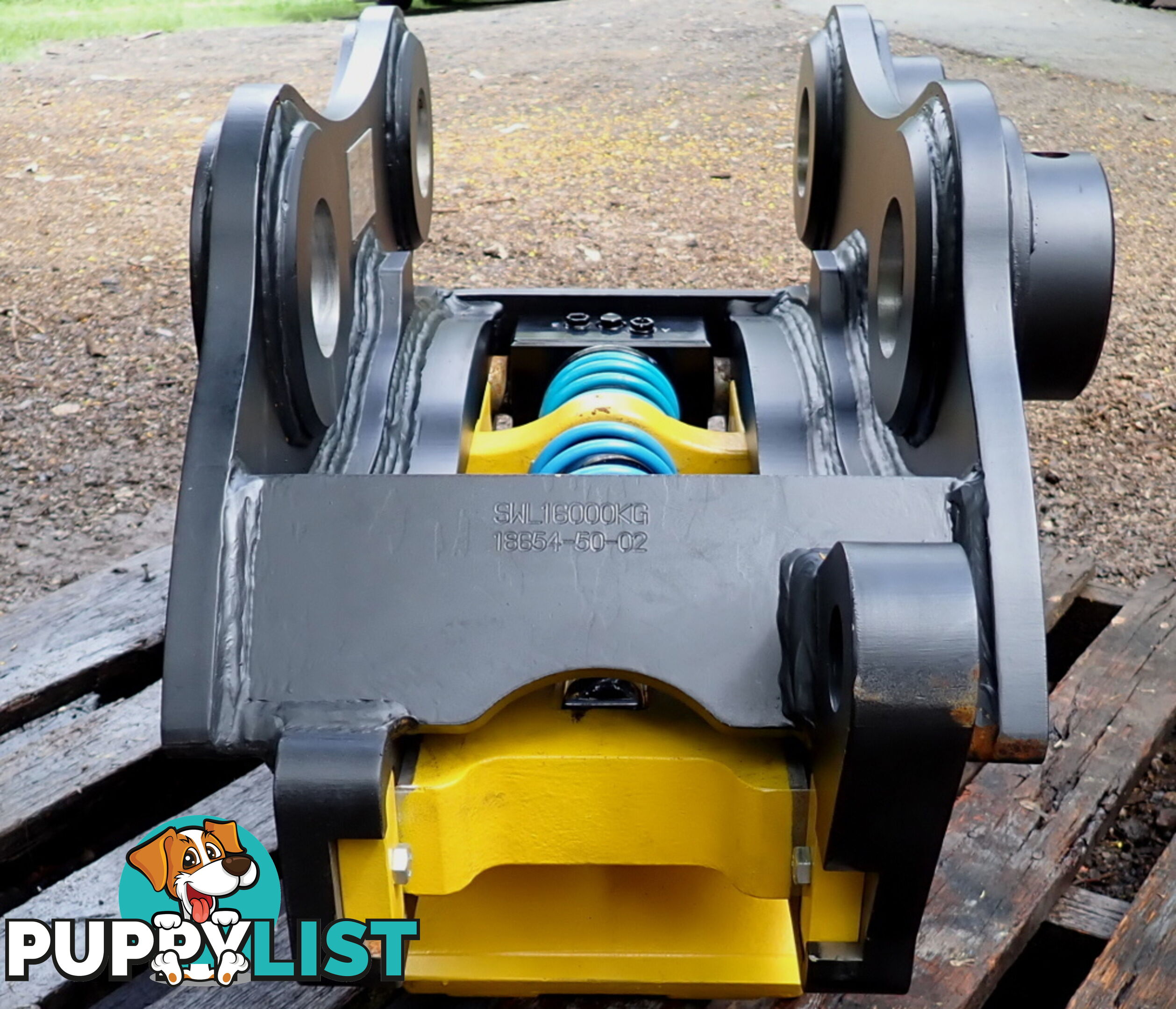 90mm pin Hitch grabs 80 & 90mm buckets, New Doherty D-Lock Quick Hitch