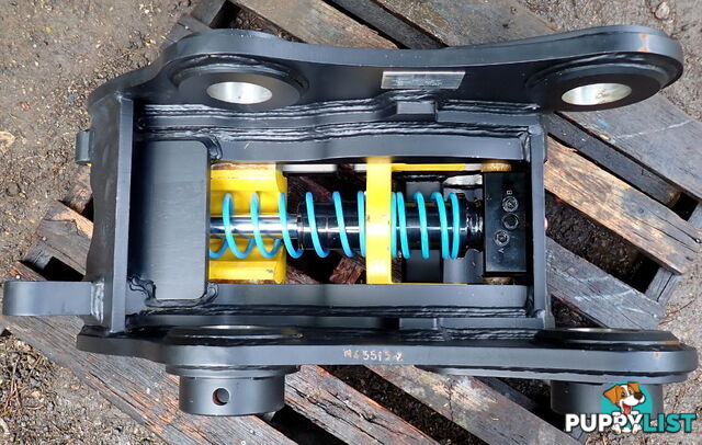 90mm pin Hitch grabs 80 & 90mm buckets, New Doherty D-Lock Quick Hitch