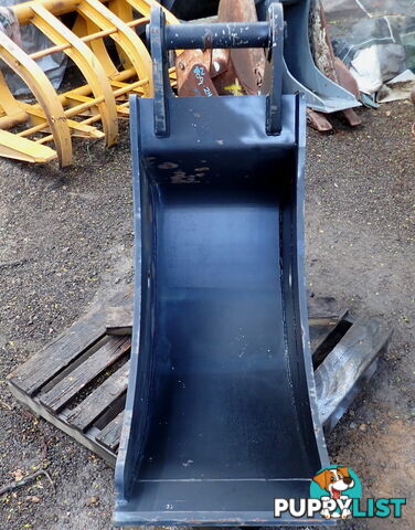 New 15-32 ton (80mm pin) 600mm Doherty Excavator Cleanup Gummy Bucket