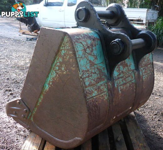 15-30 ton (80mm pin) 1200mm Kobelco Excavator GP Digging Bucket with Sidecutters