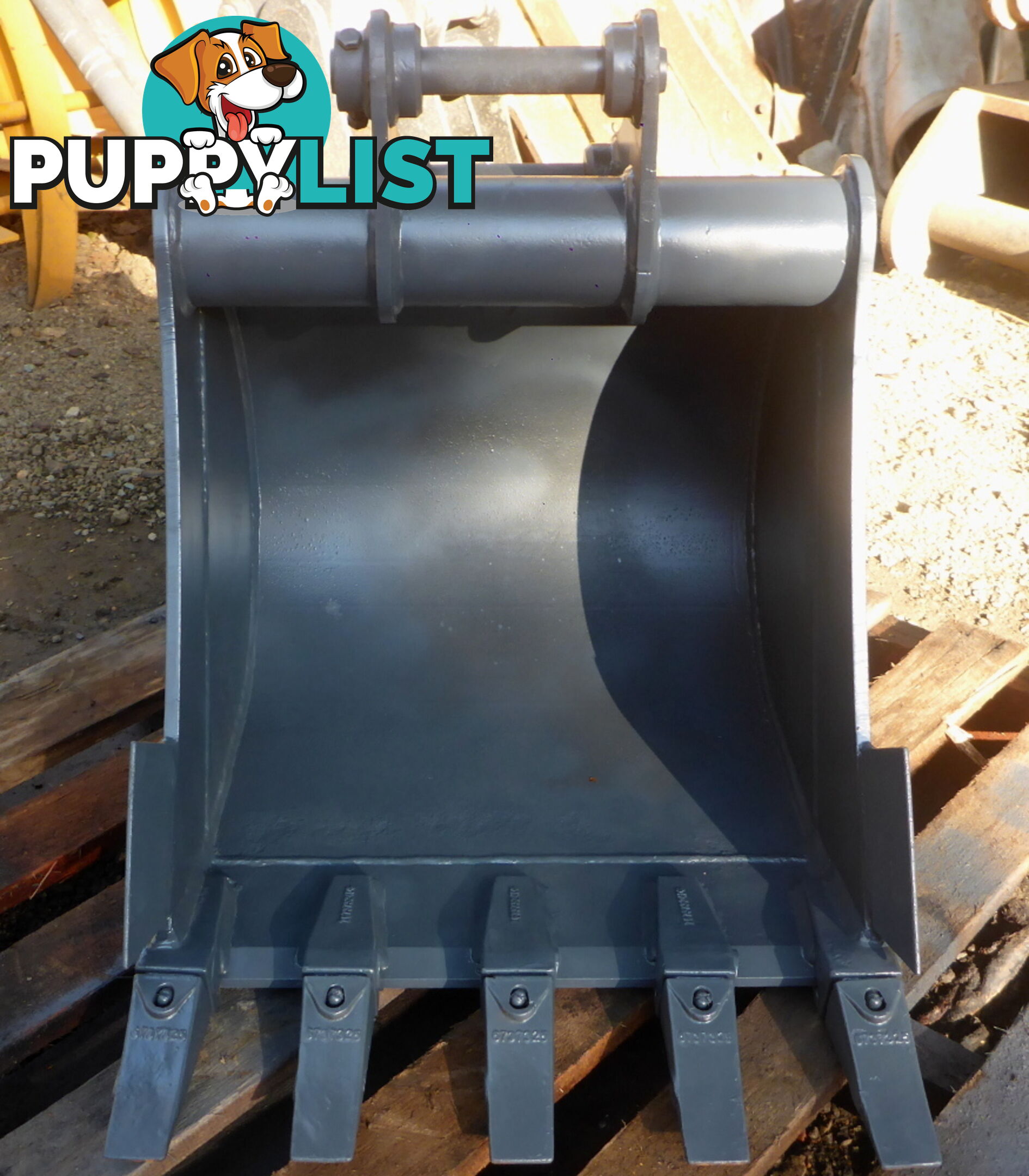 New 1.5-4 ton (35mm pin) 600mm AHE Excavator Digging GP Bucket (high capacity)