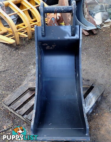 New 15-32 ton (80mm pin) 600mm Doherty Excavator Cleanup Gummy Bucket