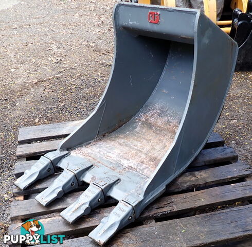 New 4-15 ton 600mm Doherty Excavator Deep Trenching Banana GP Bucket, No Headstock