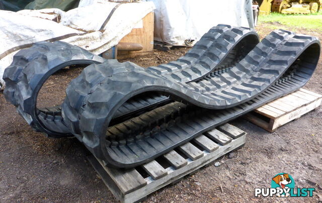 Genuine Komatsu PC95 Excavator Rubber Tracks 450x76x84