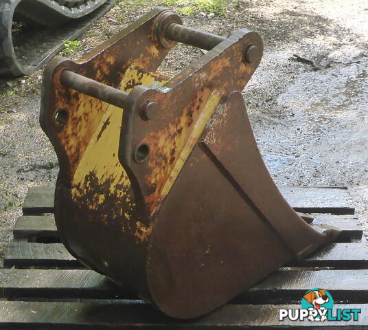 3-7 ton (45, 38mm pin) 450mm Jaws Excavator & Backhoe GP Digging & Trenching Bucket