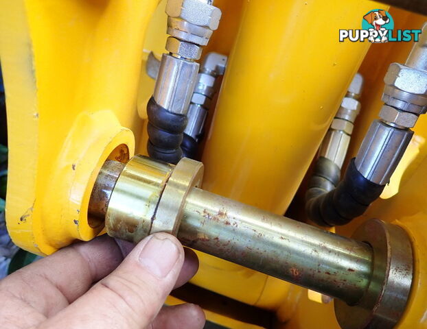 New 1-3 ton (30mm Pin) Excavator Hydraulic Thumb Bucket Grapple Grab