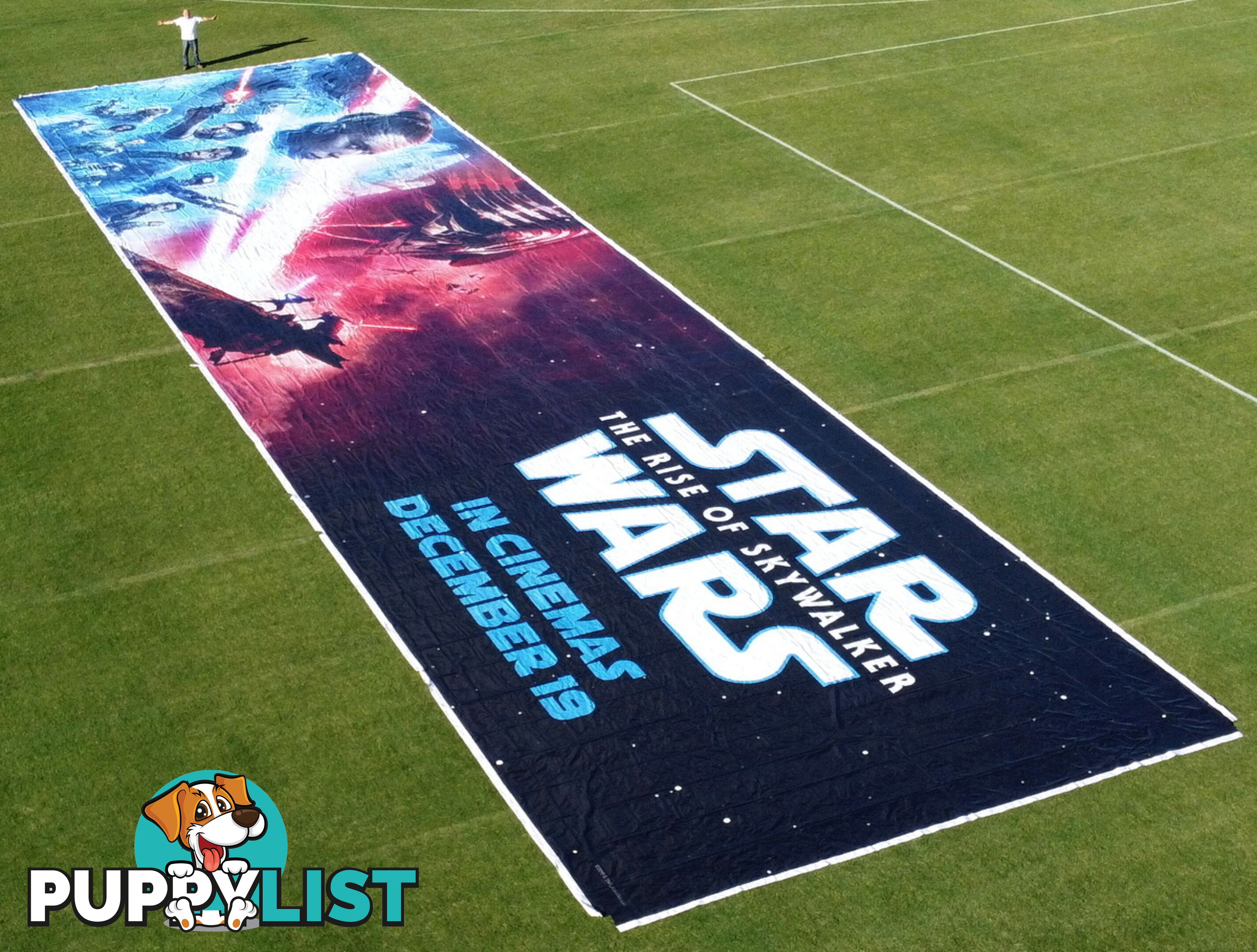 World's Largest Star Wars Poster 40m x 10m (400m2)