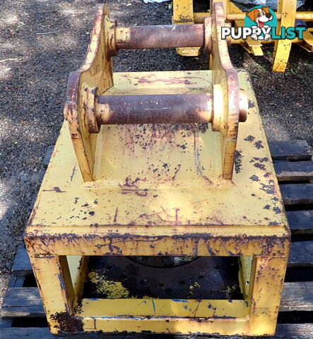 12-23 ton (70mm pin) Excavator Headstock Hitch Mounting Plate suit Cat