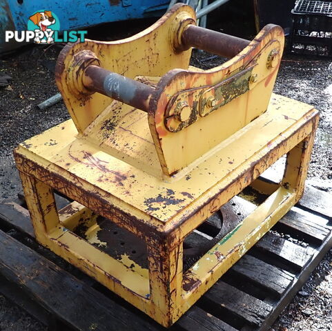 12-23 ton (70mm pin) Excavator Headstock Hitch Mounting Plate suit Cat