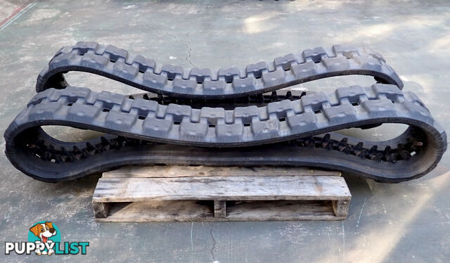 2 John Deere Track Loader / Excavator Rubber Tracks 320x86x52 suit Bobcat, JD, Komatsu, Kubota etc