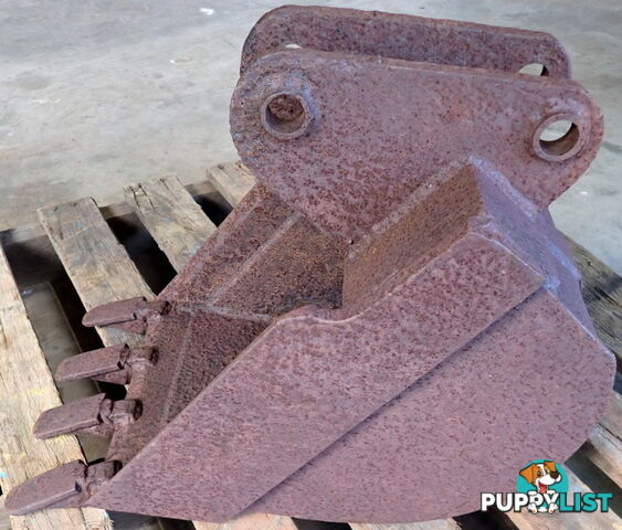 30mm pin, 350mm Excavator & Backhoe GP Digging & Trenching Bucket
