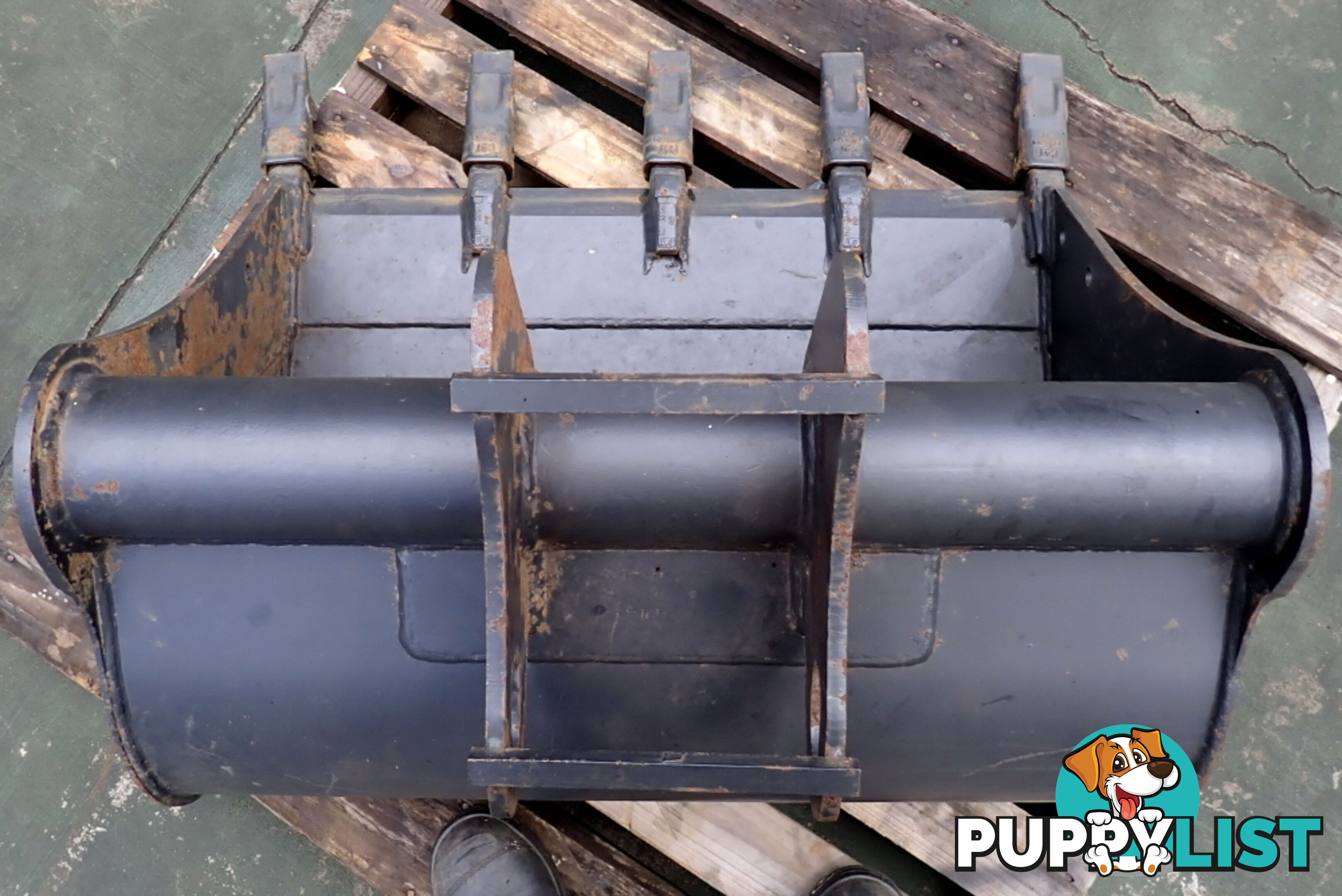 New 4-12 ton 850mm AHE Excavator / Backhoe GP Digging Bucket, Partial Headstock