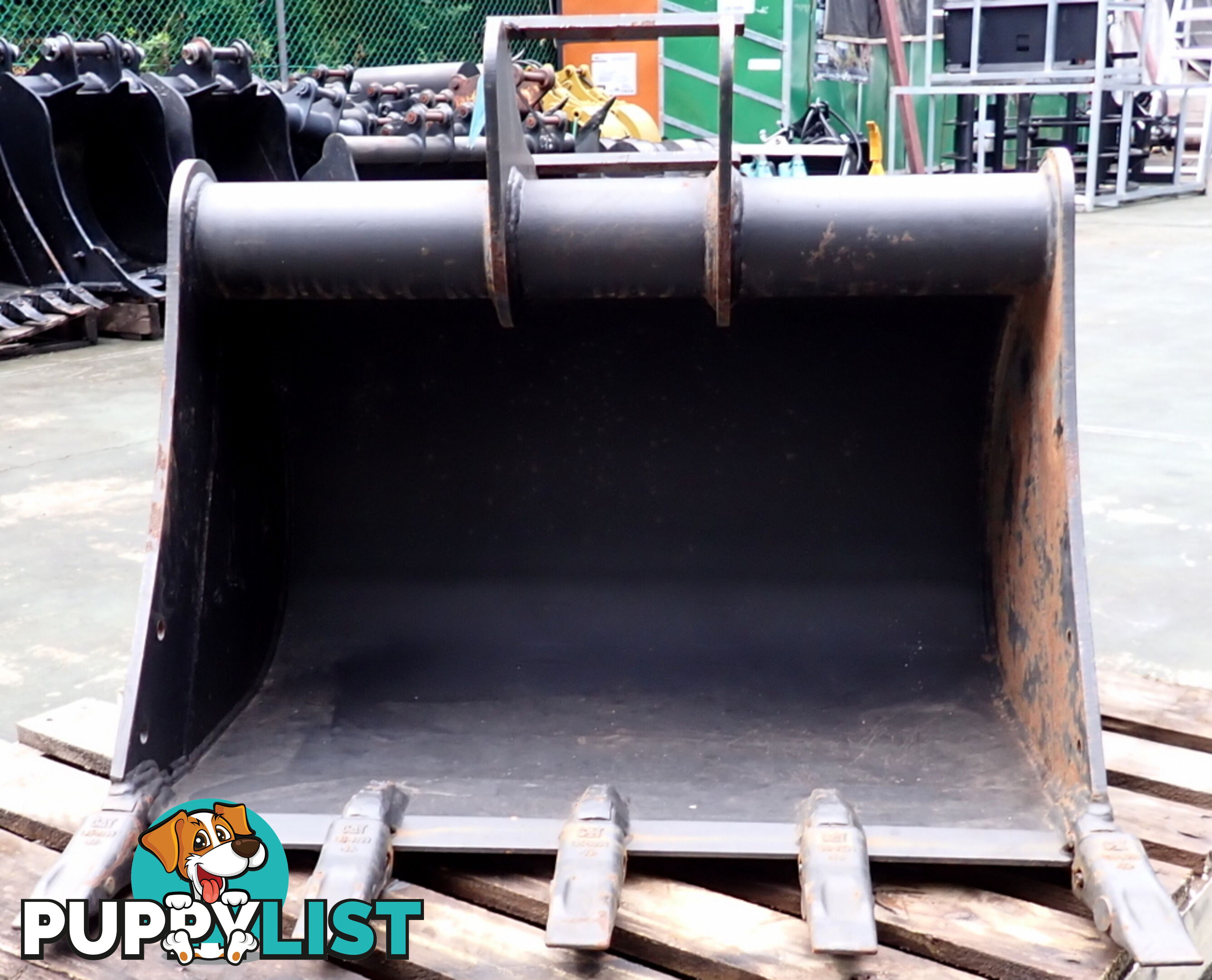 New 4-12 ton 850mm AHE Excavator / Backhoe GP Digging Bucket, Partial Headstock