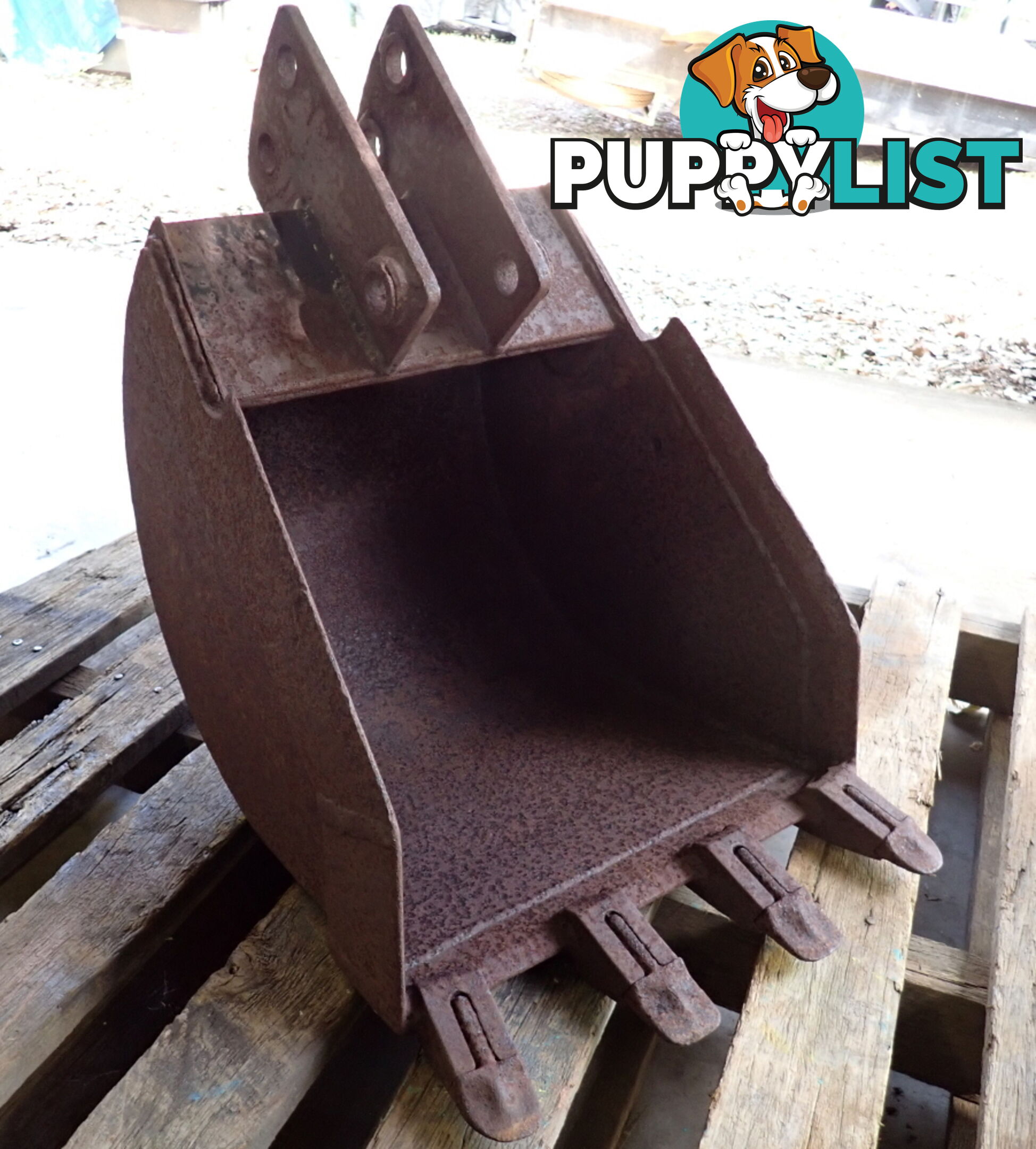 28.5mm pin, 450mm Excavator & Backhoe GP Digging & Trenching Bucket