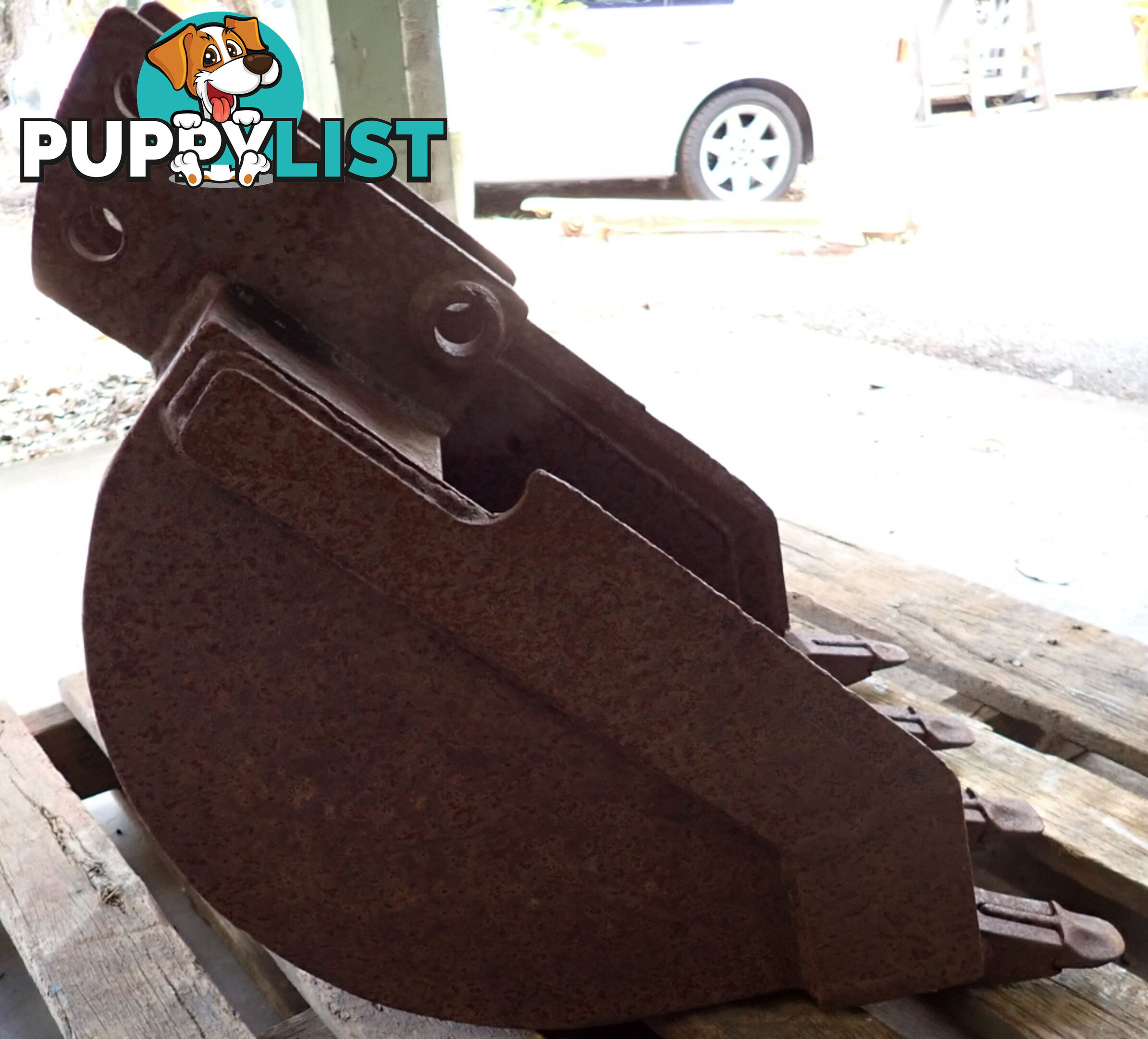 28.5mm pin, 450mm Excavator & Backhoe GP Digging & Trenching Bucket