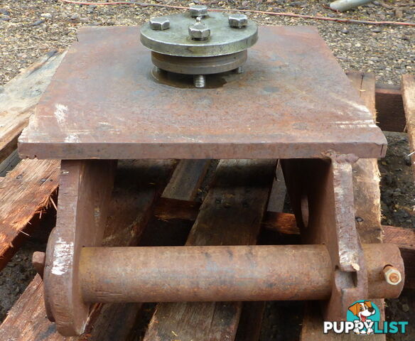 9-20 ton (60mm pin) Excavator Fixed/Pivoting Headstock Hitch Mounting Plate