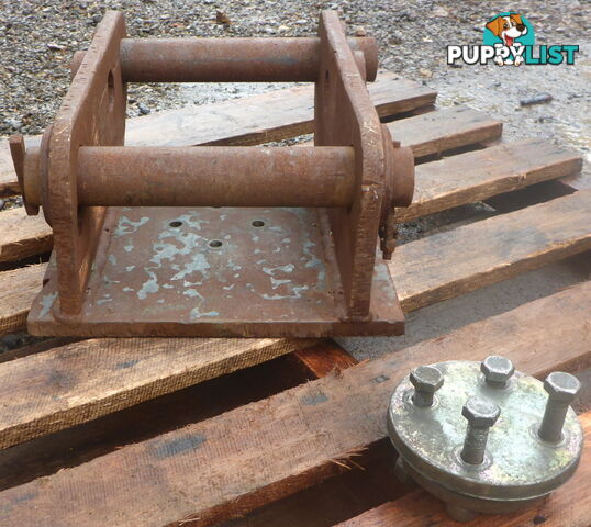 9-20 ton (60mm pin) Excavator Fixed/Pivoting Headstock Hitch Mounting Plate