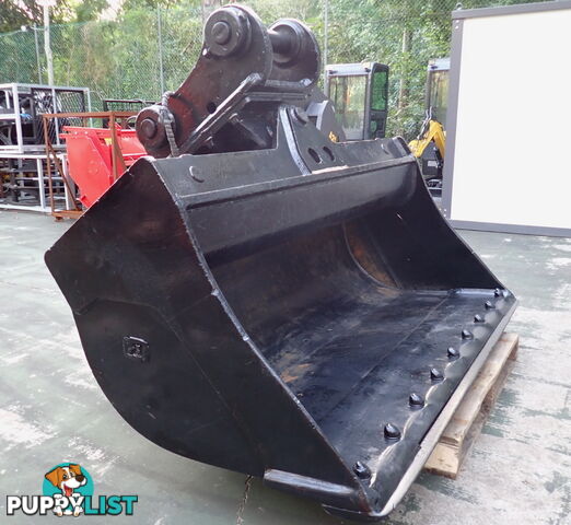 22-47 ton (90mm pin) 2100mm JB/AHE Excavator Tilting Mud Batter Bucket