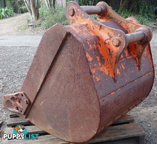 9-20 ton (65mm pin) 900mm Excavator GP Digging Bucket with Sidecutters