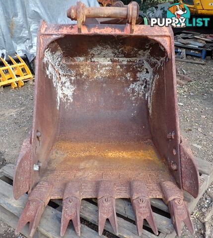 9-20 ton (65mm pin) 900mm Excavator GP Digging Bucket with Sidecutters