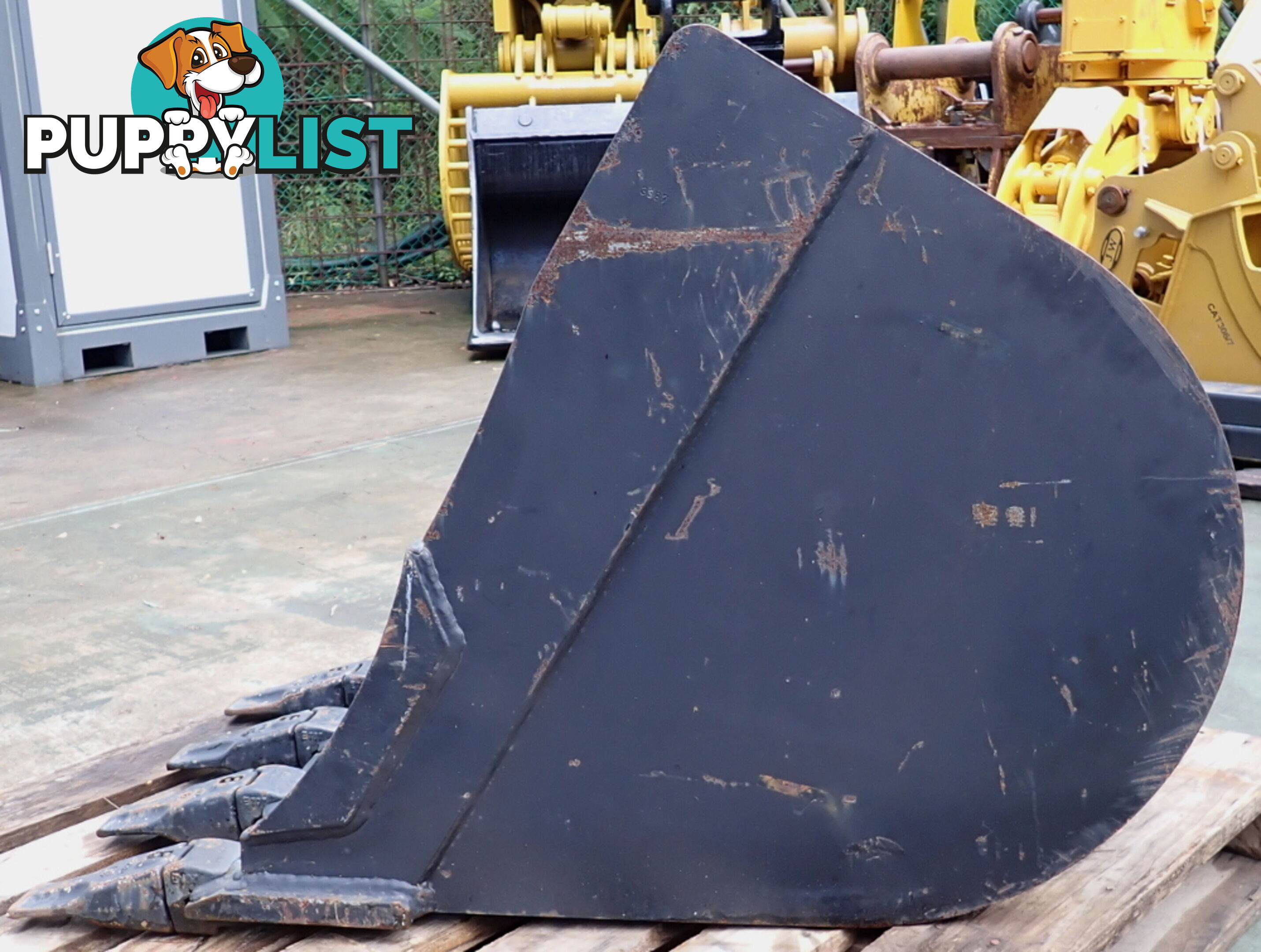 New 4-15 ton 550mm Attach2 Excavator Trenching & GP Bucket, No Headstock
