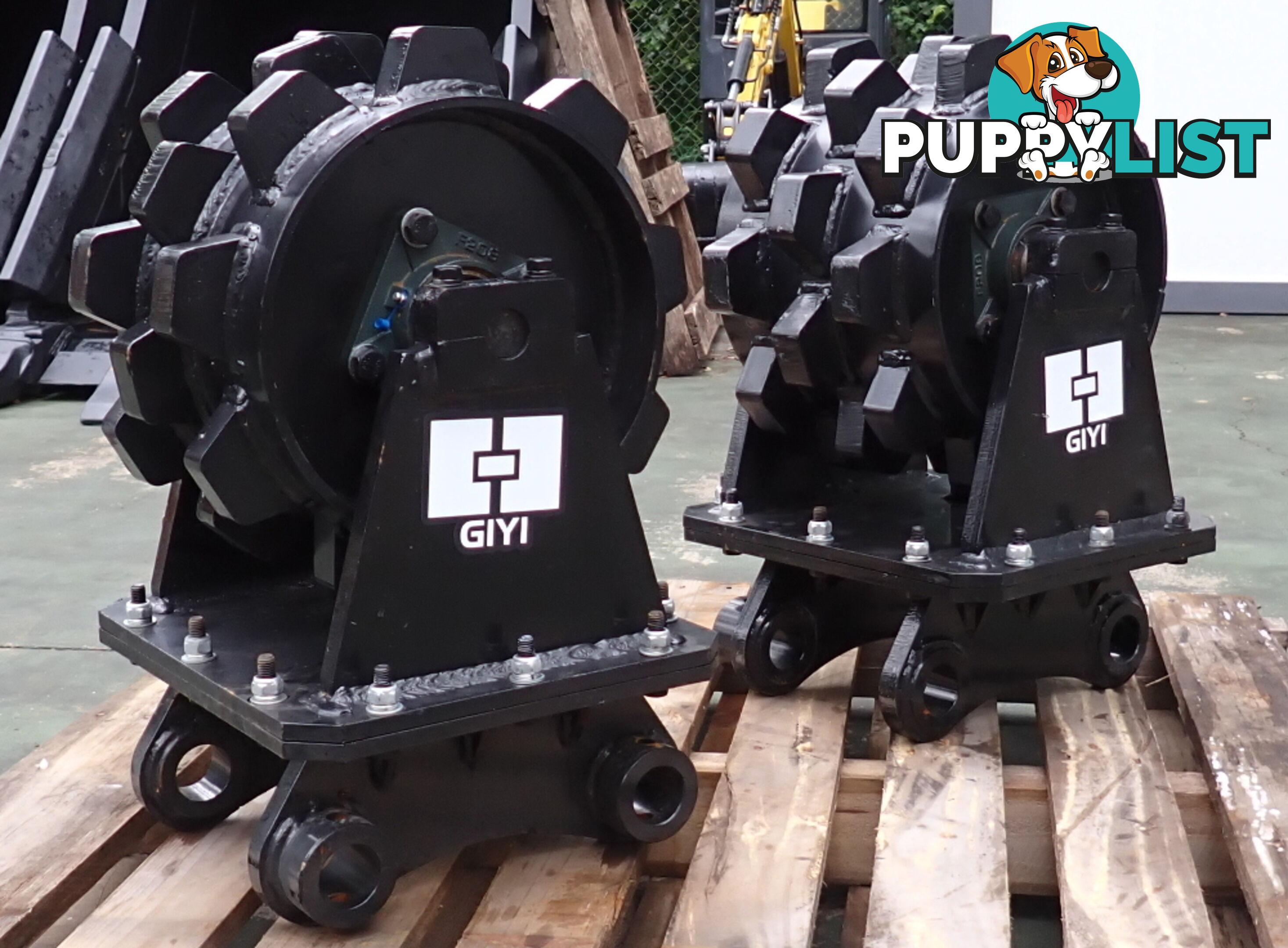 New 3-8 ton (45mm or 40mm pin) Excavator Roller Compaction Wheel