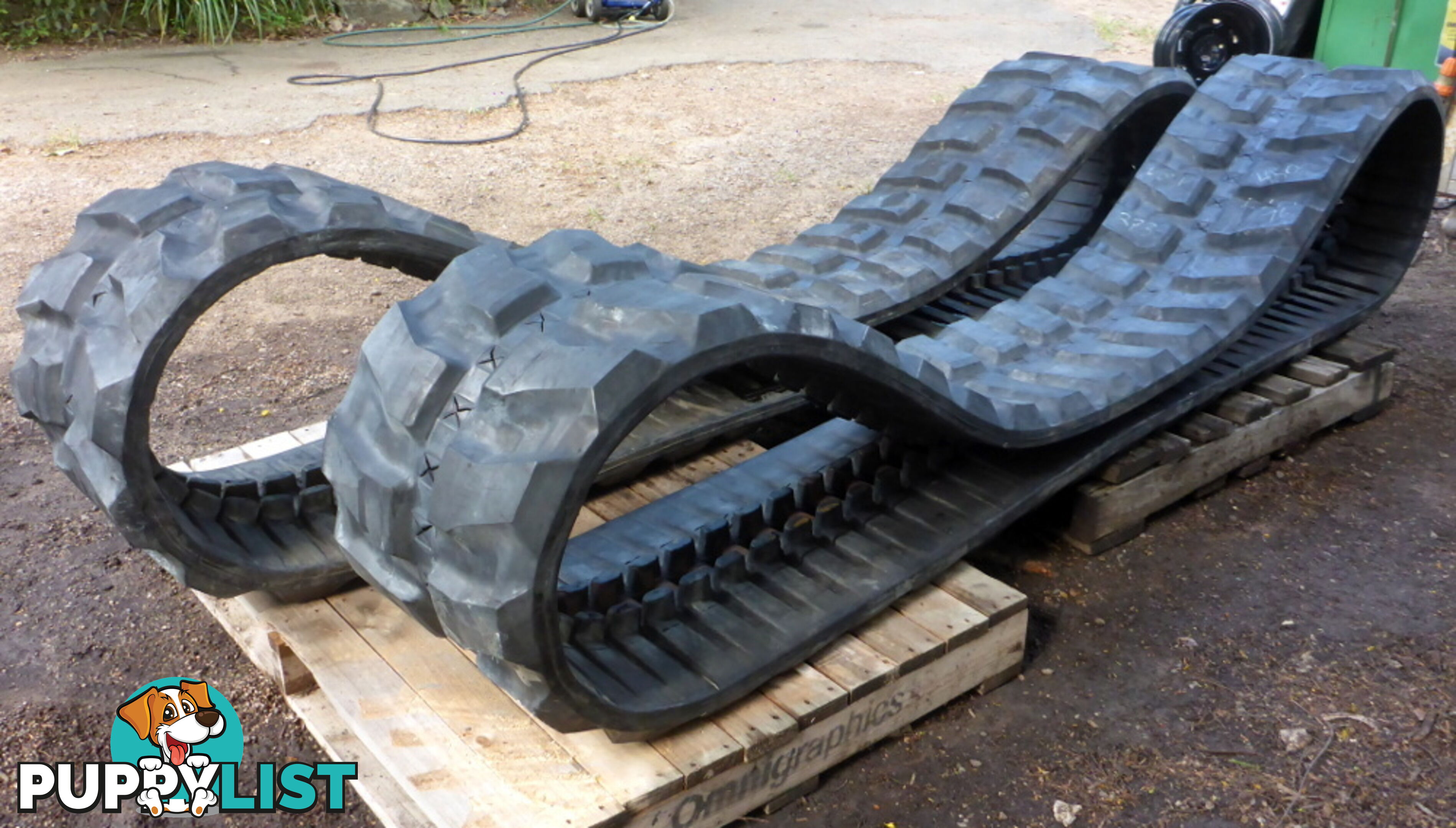 Genuine Komatsu PC95 Excavator Rubber Tracks 450x76x84