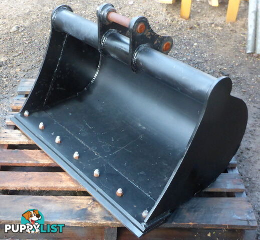 New 1.5-4 ton (35mm pin) 1000mm AHE Excavator Mud Batter Bucket (high capacity)