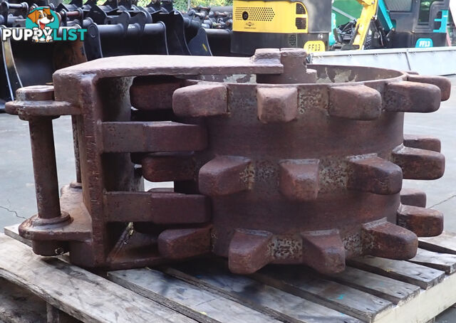 9-20 ton (60mm or 65mm pin) Turners Engineering Excavator Roller Compaction Wheel