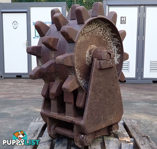 9-20 ton (60mm or 65mm pin) Turners Engineering Excavator Roller Compaction Wheel