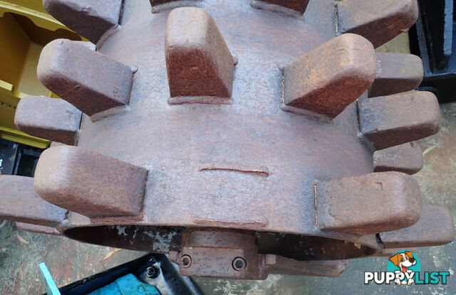 9-20 ton (60mm or 65mm pin) Turners Engineering Excavator Roller Compaction Wheel