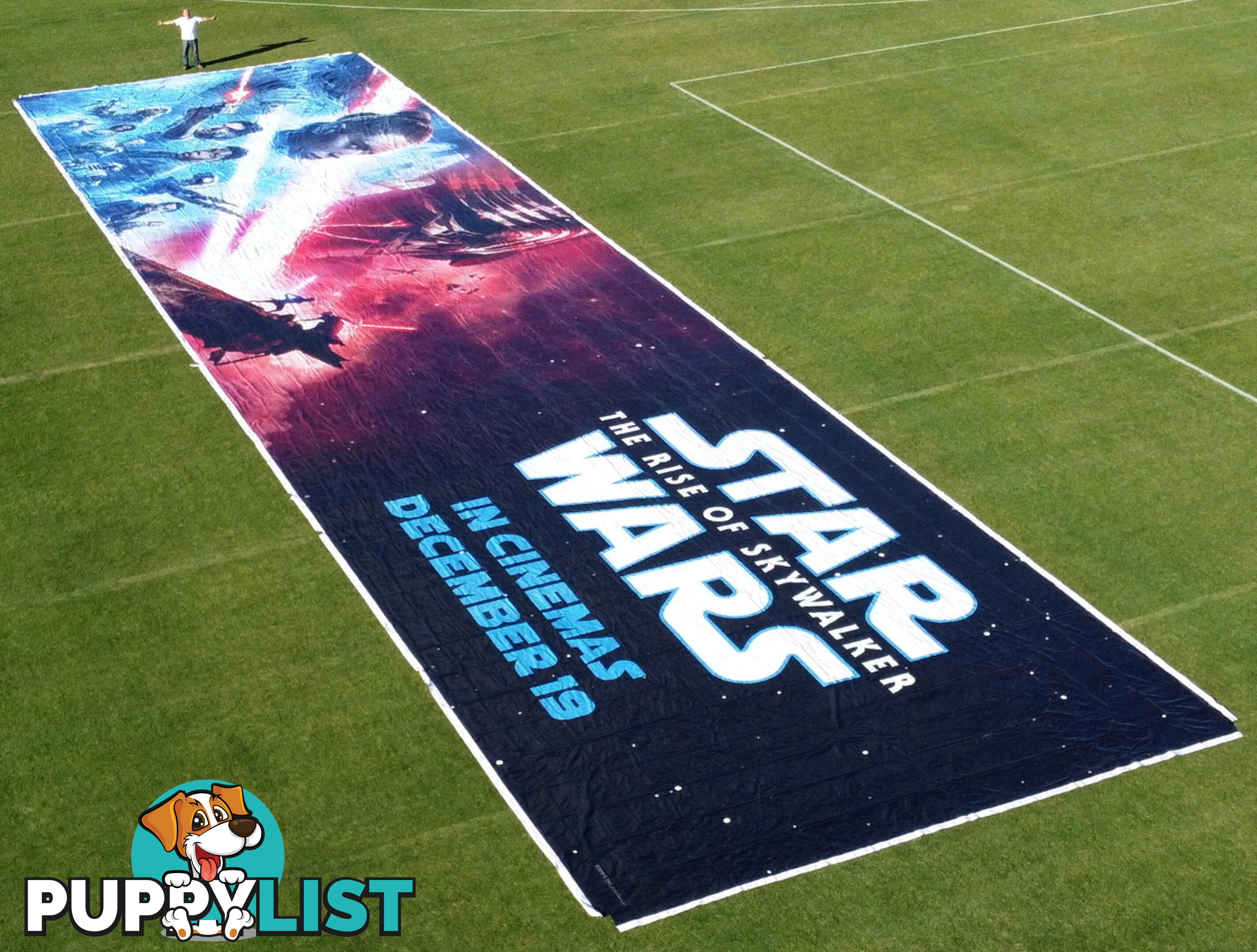 World's Largest Star Wars Poster 40m x 10m (400m2)