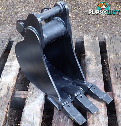 New 1-3 ton (30mm pin) 200mm Excavator GP Digging & Trenching Bucket