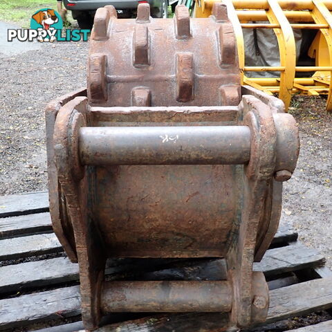 16-32 ton (80mm pin) 450mm Excavator Compaction Wheel