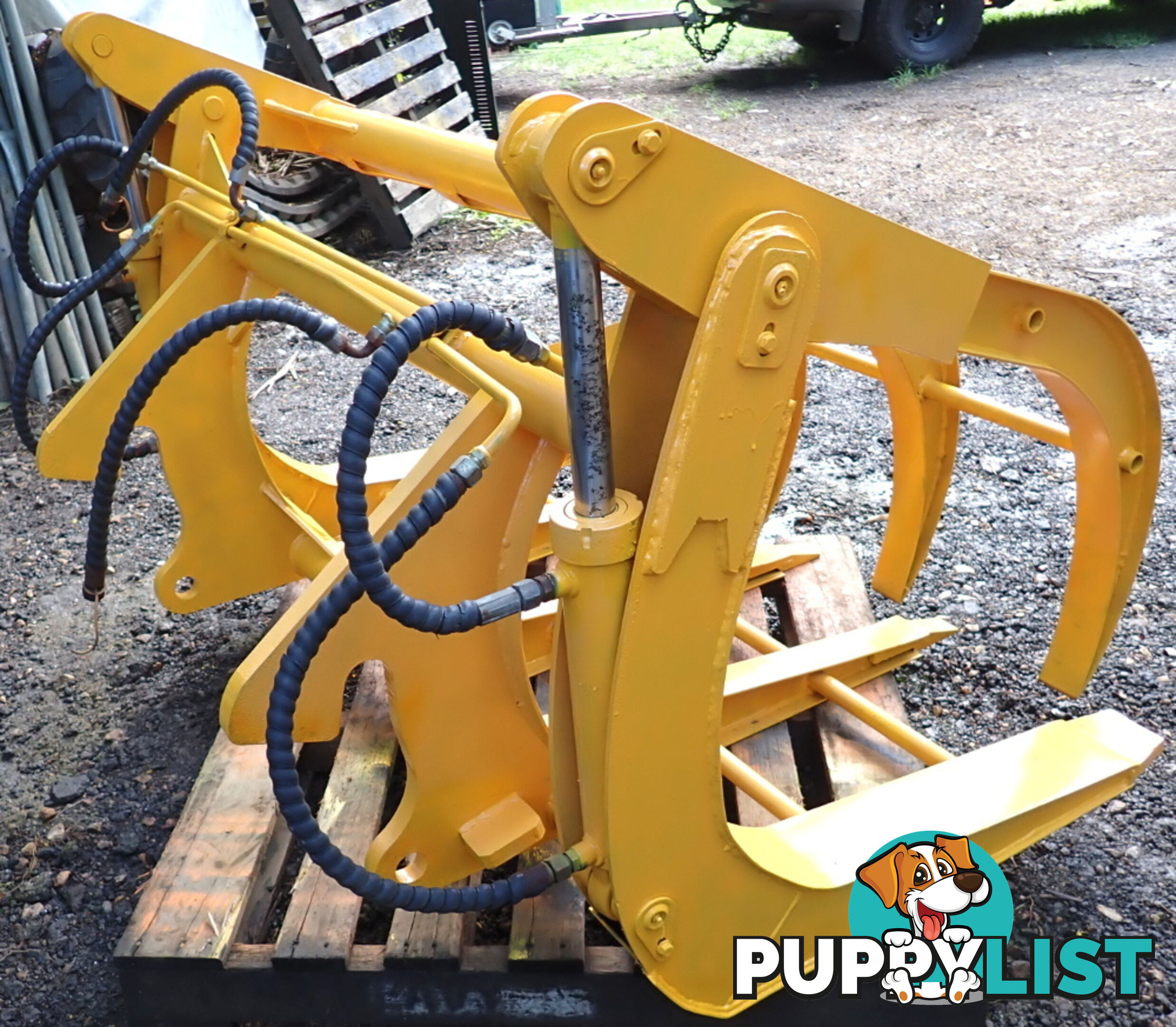 Almost New 1600mm Tractor Loader Telehandler Hydraulic Log Grab Grapple