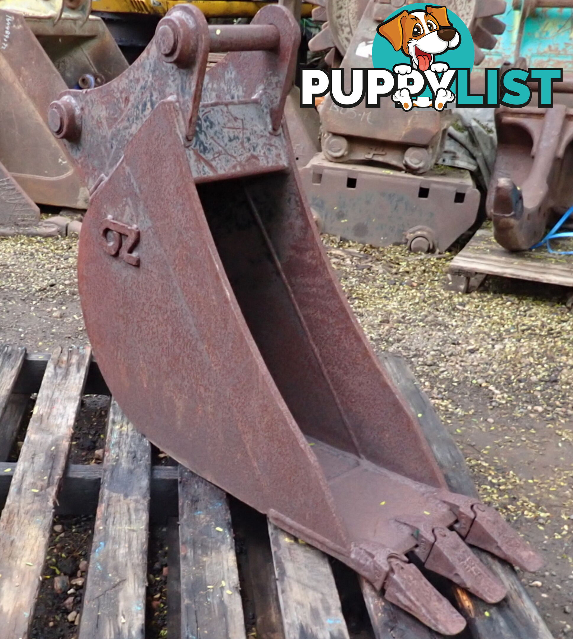 Barely Used 4-10 ton (45mm pin) 300mm OZ Buckets Excavator Trenching, Case, New Holland