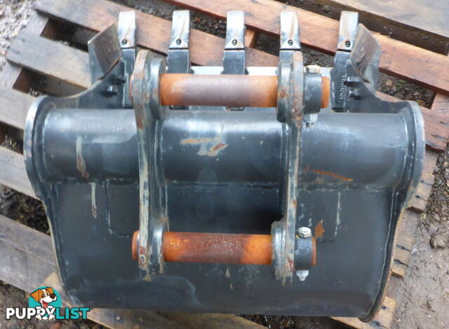 New 3-7 ton (45mm pin, 245mm CtoC) 600mm AHE Excavator Digging GP Bucket