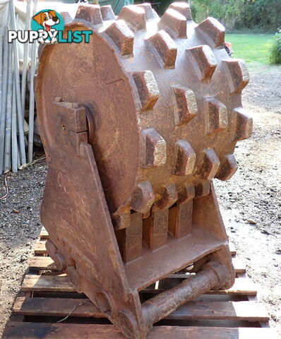 22-50 ton (100/90/80mm pin) Titan Excavator Compaction Wheel