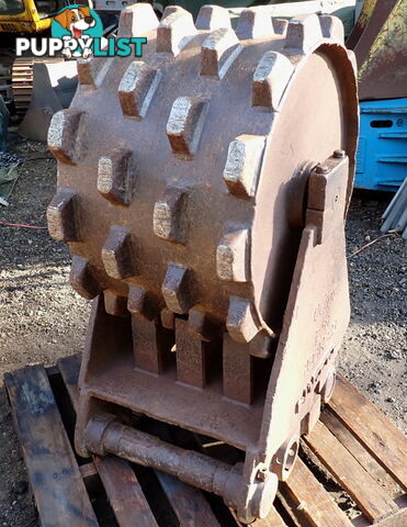 22-50 ton (100/90/80mm pin) Titan Excavator Compaction Wheel