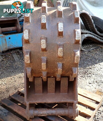 22-50 ton (100/90/80mm pin) Titan Excavator Compaction Wheel