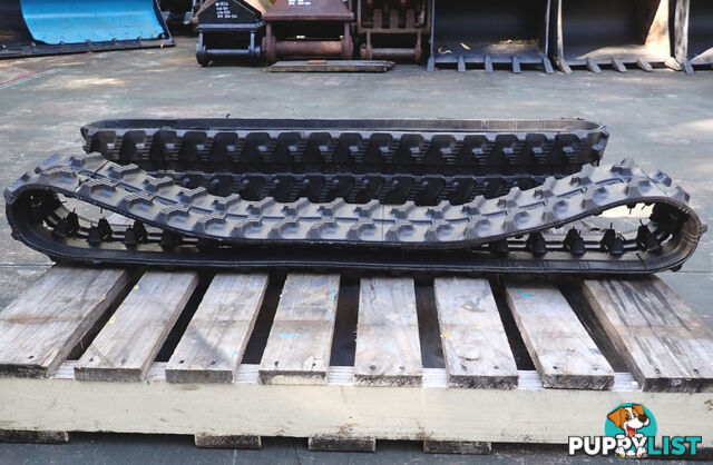 2 New Mini Excavator Rubber Tracks 180x72x37 suit Kobelco, Komatsu, Kubota, Yanmar etc