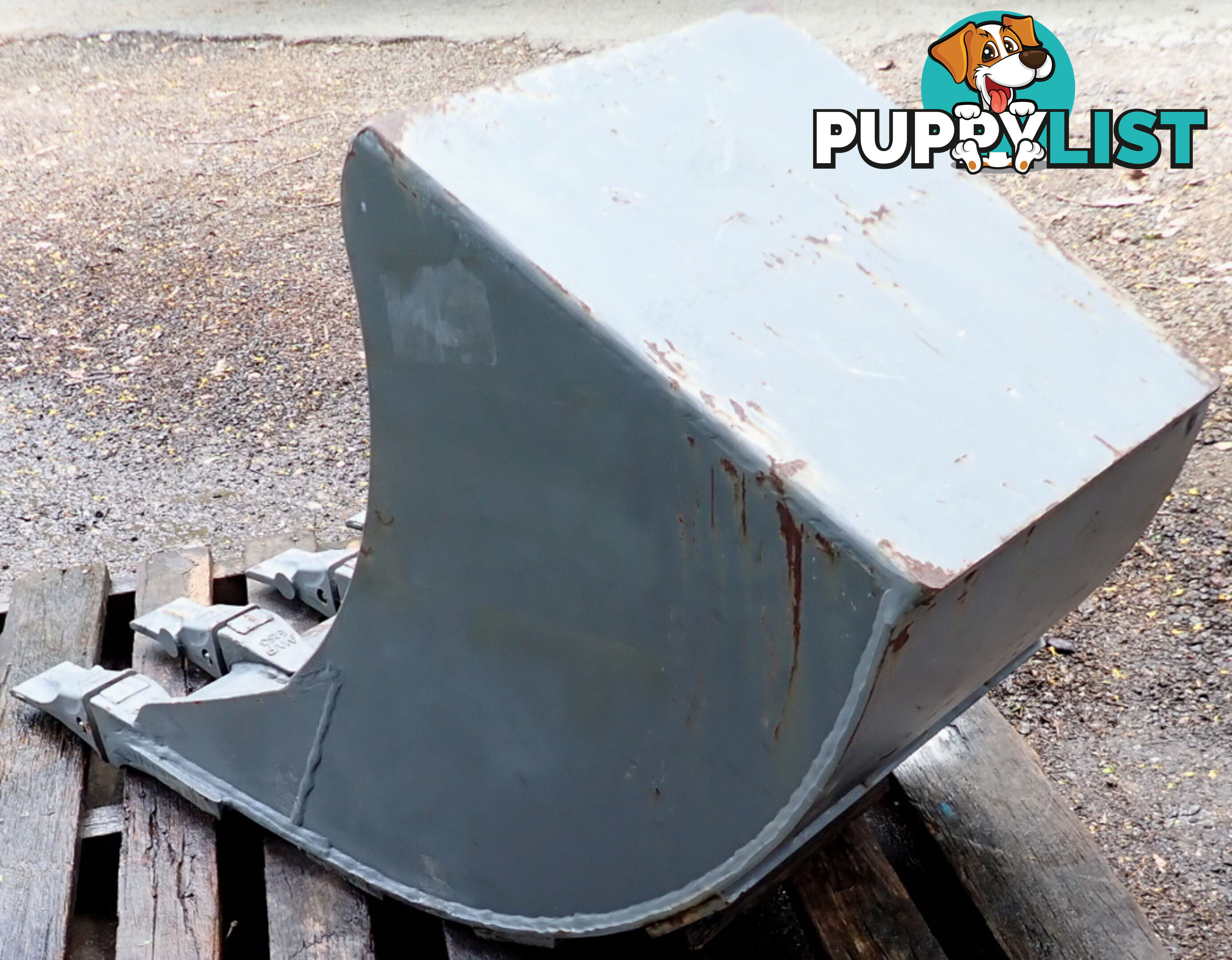 New 4-15 ton 600mm Doherty Excavator Deep Trenching Banana GP Bucket, No Headstock