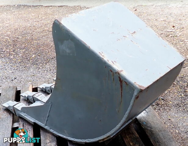New 4-15 ton 600mm Doherty Excavator Deep Trenching Banana GP Bucket, No Headstock